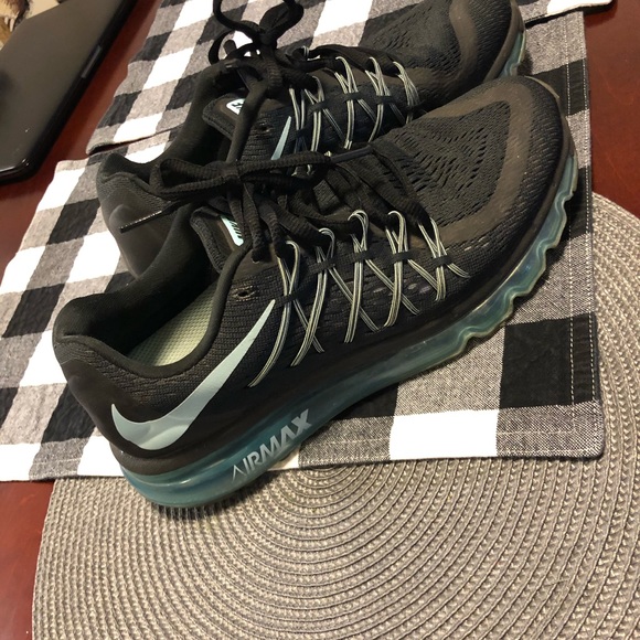 Nike Shoes - Picture 3 of 5